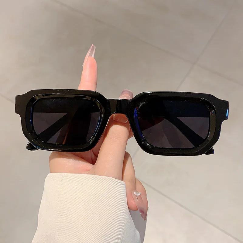 Lunettes de soleil vintage à m - Luxury Zone avis et prix